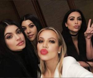 Las hermanas y la mamá de Rob Kardashian se molestaron por la reacción que tuvo en sus redes sociales. Foto: Instagram